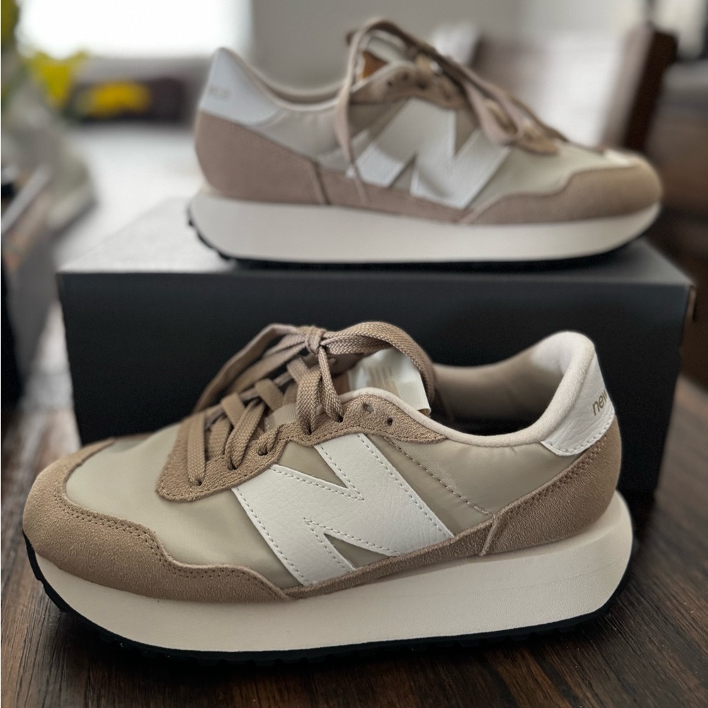 New Balance Women's Tan and White Sneakers
